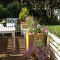 Store høye solide plantekasser blomsterkasser blomsterkasse plantekasse isolert blomsterkasseriet terrasse.jpg