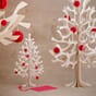 Lovi grantre julegran juletre tre bjørkefiner dekortre dekorasjon julekuler trefarge blomsterkasseriet 5 advent_1.jpg