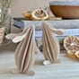 Lovi Kanin natural wood trefarge dekor påske interiør blomsterkasseriet kopi.jpg