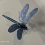 Lovi øyenstikker dragonfly dekor interiør design blå mørkeblå insekt hjem bolig.jpg