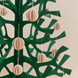 Lovi spruce juletre grantre med julekuler ornamenter grønn design interiør grantræ.png