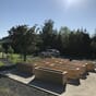 Store solide isolerte blomsterkasser i sibirsk lerk blomsterkasseriet plantekasse plantekasser terrassekasser uteservering takterrasse terrasse balkon
