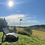 Aveto solstol solstoler store turstol utkikkspunkt naturbenk ti på topp fjell sjø brygge strandstol idrettsplass sameie blomsterkasseriet 21 grå brun.